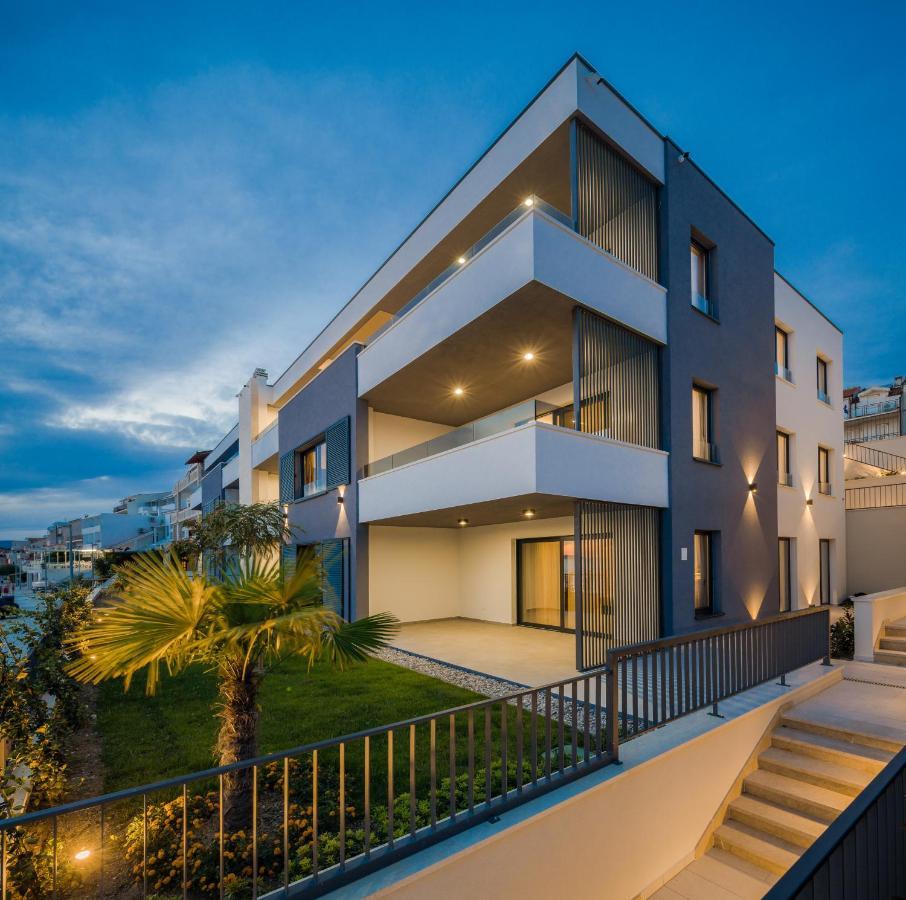 Villa Four Brothers - Penthouse Suite Podstrana Dış mekan fotoğraf