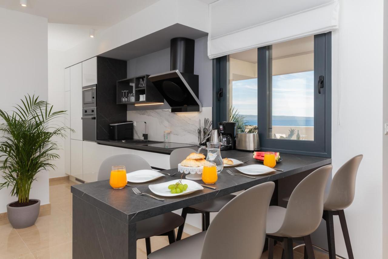 Villa Four Brothers - Penthouse Suite Podstrana Dış mekan fotoğraf